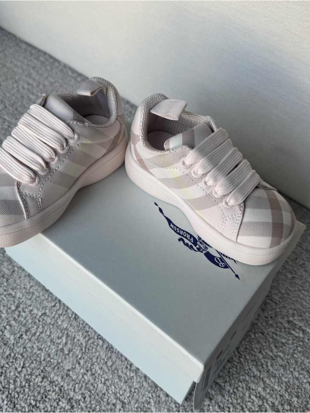 Burberry Girl's Cambridge Check Sneakers, Toddlers/Kids - Picture 3 of 8